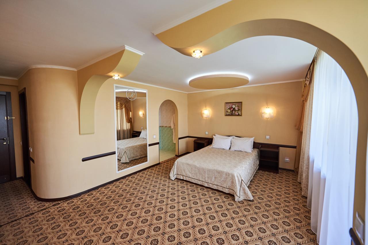 Rassvet Hotel นิปโปร ภายนอก รูปภาพ